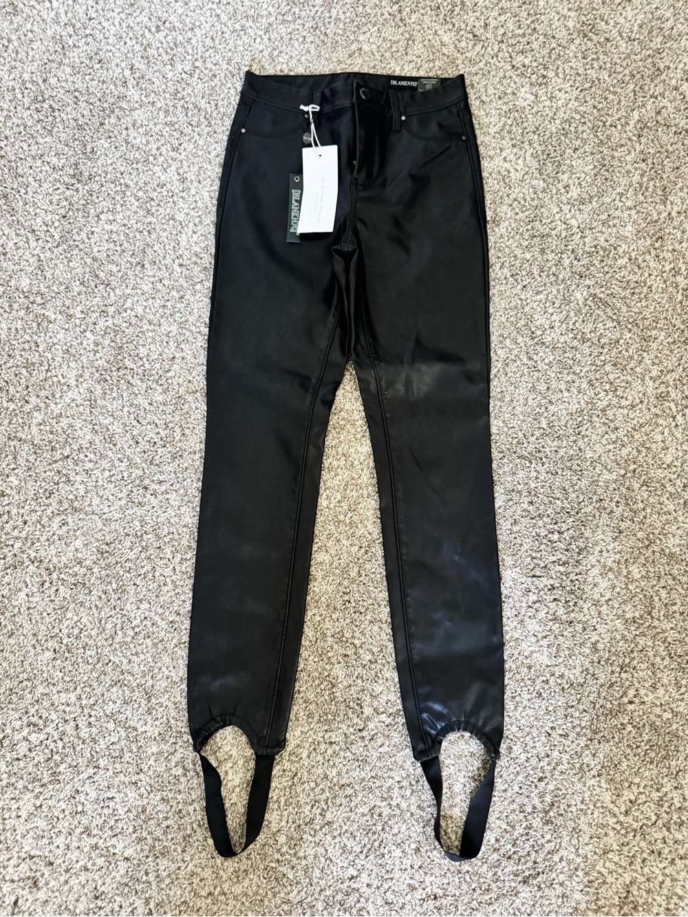 Blank NYC Black Coated Stirrup Skinny Jeans Sz 25